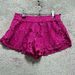 Aritzia Talula Shorts Women's XS Pink Lace Floral Embroidered Pullover High Rise